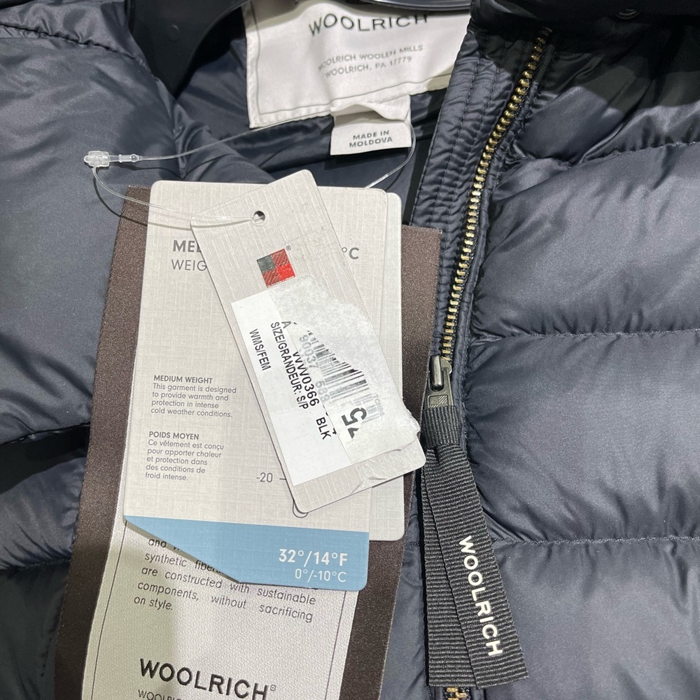 BNWT Woolrich light puffer hoodie Small black - Picture 12 of 12